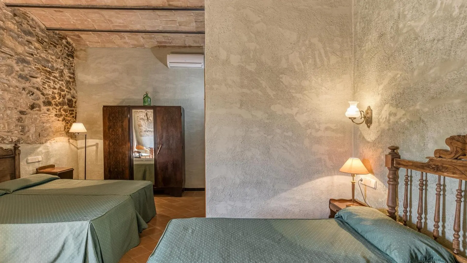 Сasa de vacaciones Can Casadella Serra de Daró España