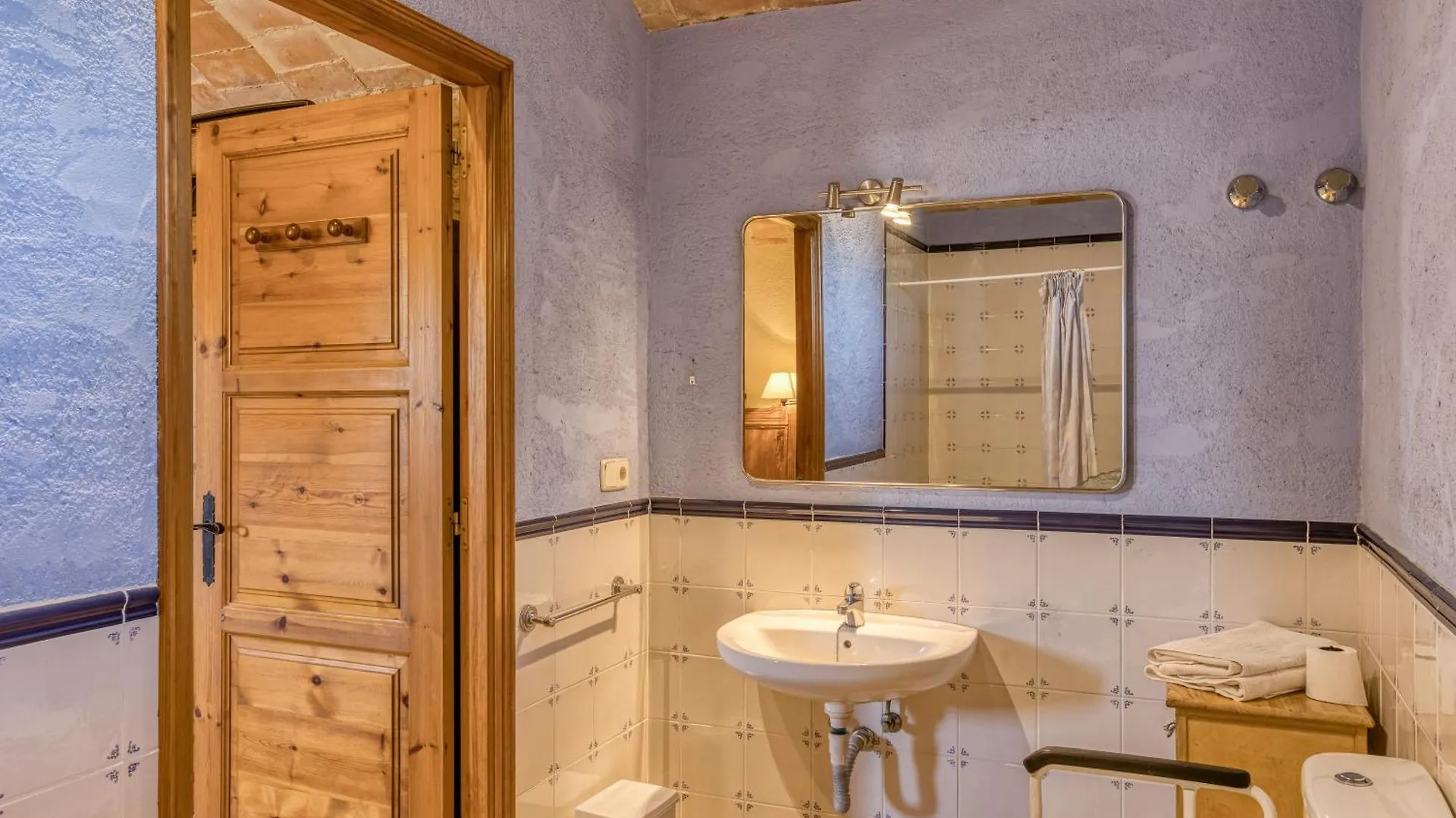 Can Casadella Serra de Daró Сasa de vacaciones