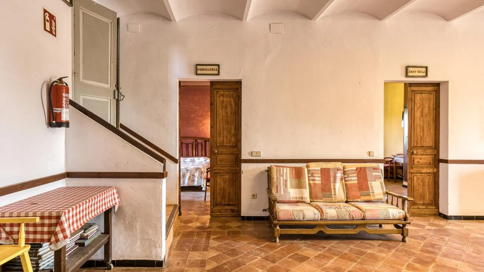 Can Casadella Serra de Daró Сasa de vacaciones