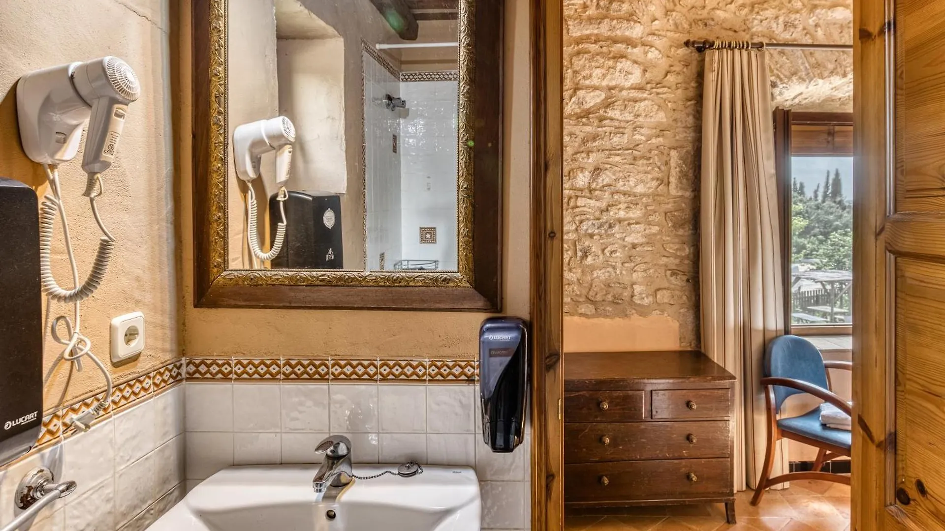 Can Casadella Serra de Daró Сasa de vacaciones